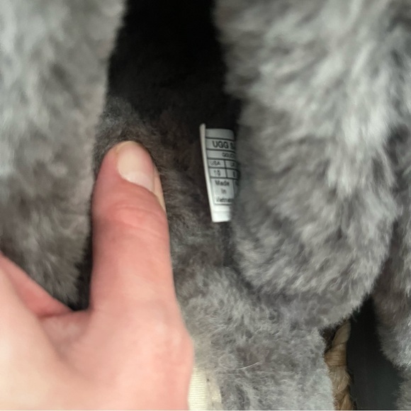 UGG Charcoal Women's Slippers - Picture 6 of 8